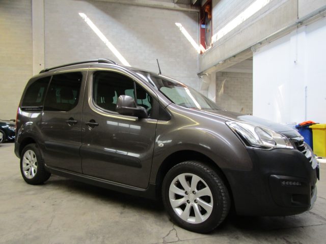 Peugeot Partner Partner Tepee 1.6 BlueHDi Outdoor *104.000 KM* - foto 3 di 4