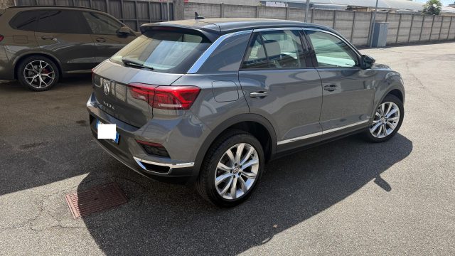 Volkswagen T-Roc T-Roc 1.5 TSI R-LINE R LINE RLINE DSG 26.000 KM - foto 3 di 4