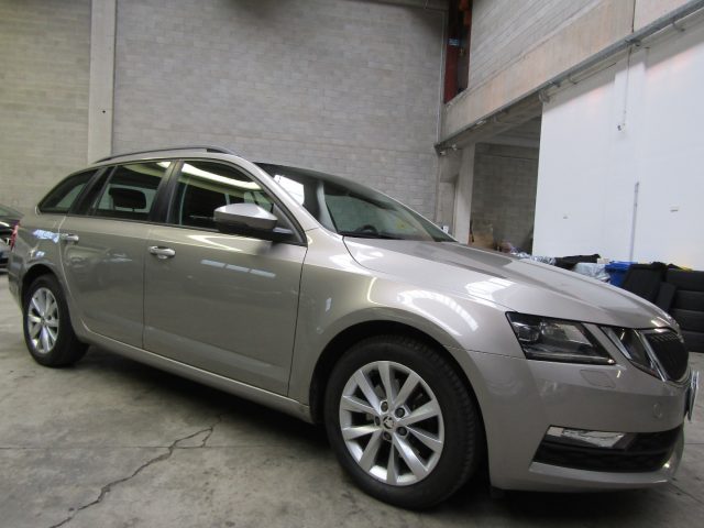 Skoda Octavia Wagon 2.0 TDi SCR Executive 4x4 DSG * 208.000 KM * - foto 3 di 4