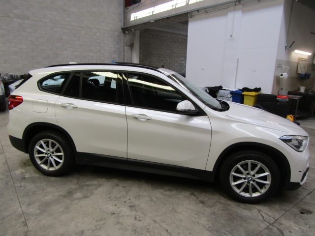 BMW X1 x1 sDrive18i Advantage auto * 78.000 KM REALI * - foto 4 di 24