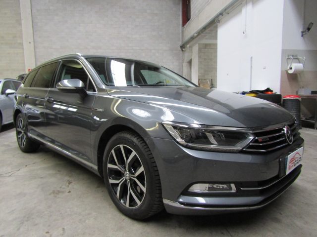Volkswagen Passat Variant 2.0 TDi SCR Executive 4Motion DSG 4x4 140.000 KM - foto 3 di 4