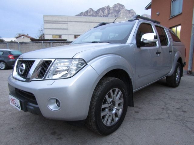 Nissan Navara 3.0 V6 dCi Double Cabinet HardTop LE *283.000 KM* usato a LECCO