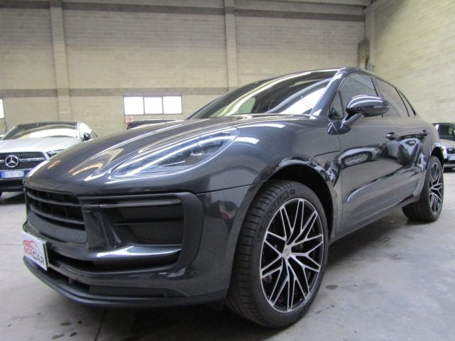 Porsche Macan Macan 2.0 PDK * 85.000 KM REALI *, del 2023, 80.000 km, in vendita a Lecco (LC)
