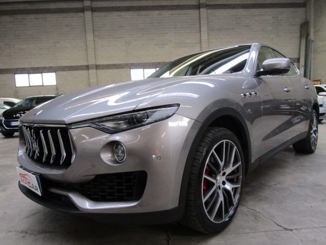 Maserati Levante Levante 3.0 V6 Granlusso AWD * 87.000 KM REALI *, del 2019, 80.000 km, in vendita a Lecco (LC)