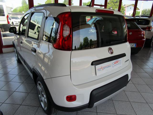 Fiat Panda 1.0 FireFly S&S Hybrid City Life - foto 4 di 4
