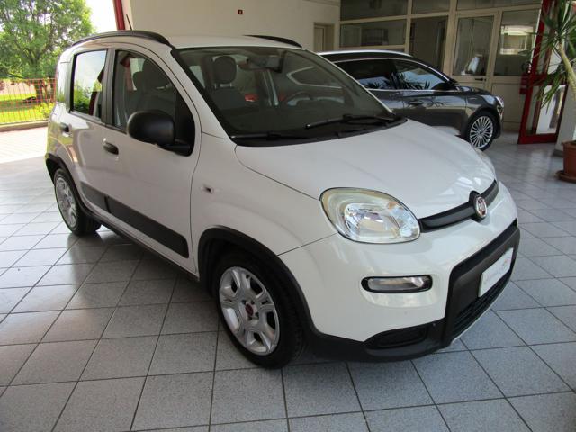 Fiat Panda 1.0 FireFly S&S Hybrid City Life - foto 2 di 4