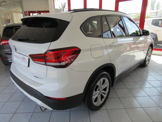 BMW X1 xDrive18d Business Advantage - foto 3 di 4