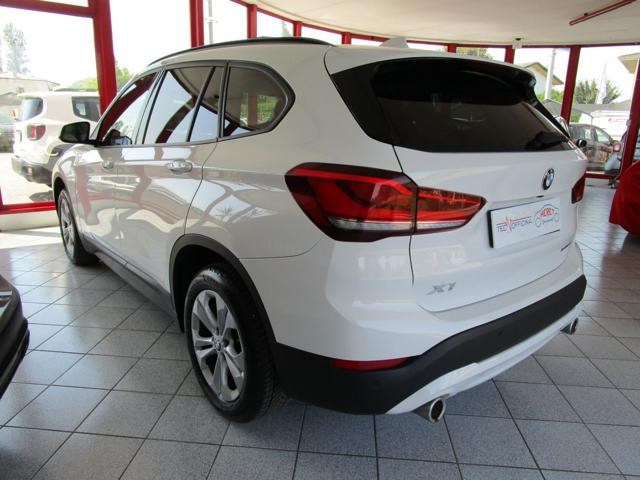 BMW X1 xDrive18d Business Advantage - foto 4 di 4