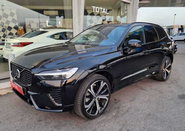 Volvo XC60 B4 automatico Plus Dark IVA ESPOSTA - foto 3 di 4