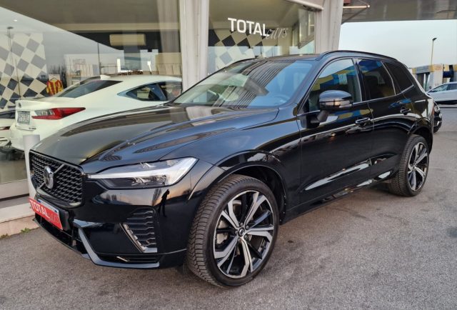 Volvo XC60 B4 automatico Plus Dark IVA ESPOSTA usato a BASSANO DEL GRAPPA