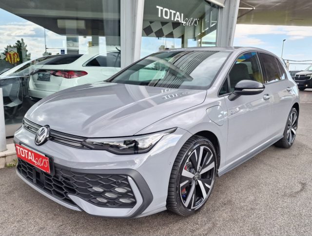 Volkswagen Golf 1.5 TSI eHybrid 272cv DSG GTE -CONTO VENDITA- usato a BASSANO DEL GRAPPA
