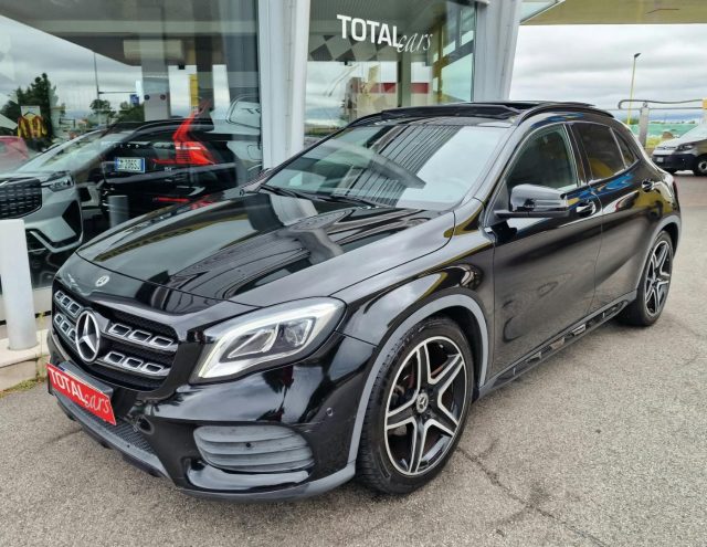 Mercedes-Benz GLA 200 d Automatic Premium AMG OK NEO PATENTATI - foto 3 di 17