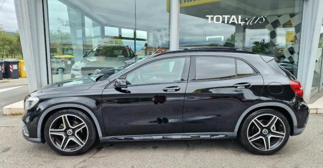 Mercedes-Benz GLA 200 d Automatic Premium AMG OK NEO PATENTATI - foto 4 di 17