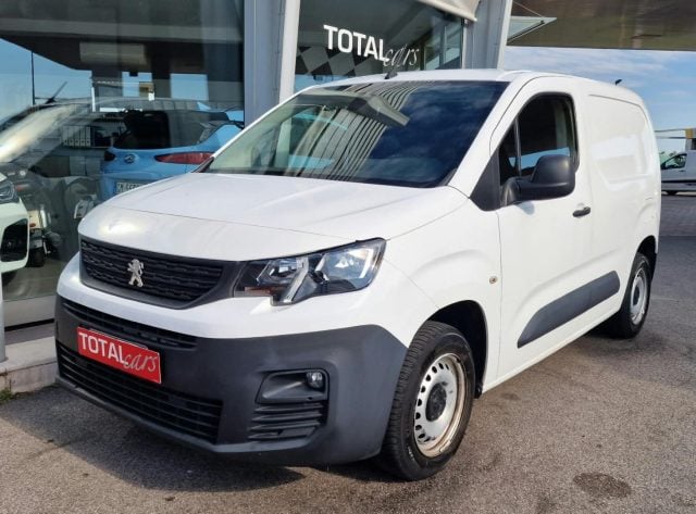Peugeot Partner BlueHDi 100 L1 Furgone Premium IVA ESPOSTA, del 2019, 109.302 km, in vendita a Bassano Del Grappa (VI)