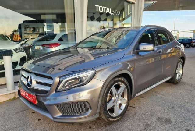 Mercedes-Benz GLA 200 d Automatic 4Matic Premium AMG OK NEO PATENTATI, del 2017, 118.413 km, in vendita a Bassano Del Grappa (VI)