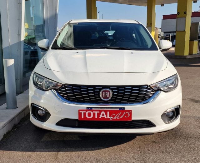 Fiat Tipo 1.3 Mjt S&S 5 porte Lounge OK NEO PATENTATI - foto 2 di 4