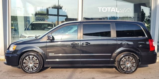 Lancia Voyager 2.8 Turbodiesel S 177 CV CONTO VENDITA - foto 4 di 4