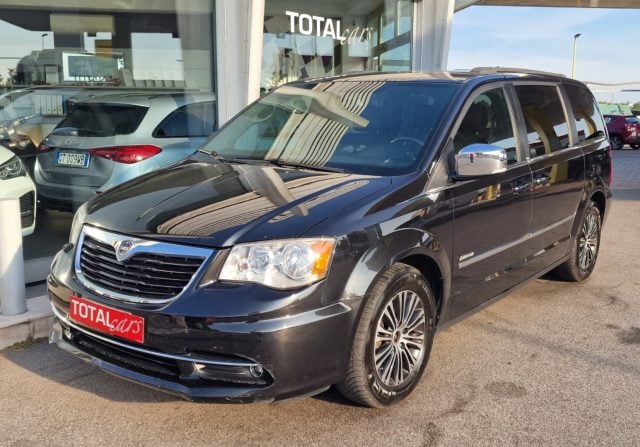 Lancia Voyager 2.8 Turbodiesel S 177 CV CONTO VENDITA, del 2014, 279.902 km, in vendita a Bassano Del Grappa (VI)