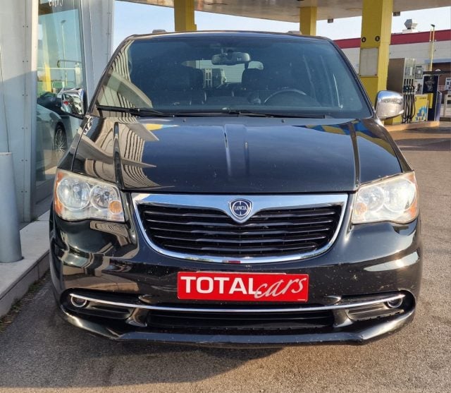Lancia Voyager 2.8 Turbodiesel S 177 CV CONTO VENDITA - foto 2 di 4