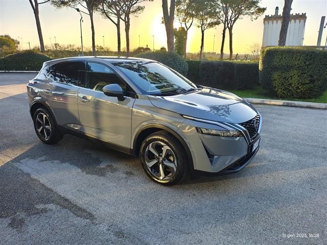 Nissan Qashqai 1.3 mhev N Connecta 2wd 140cv usato a TARANTO
