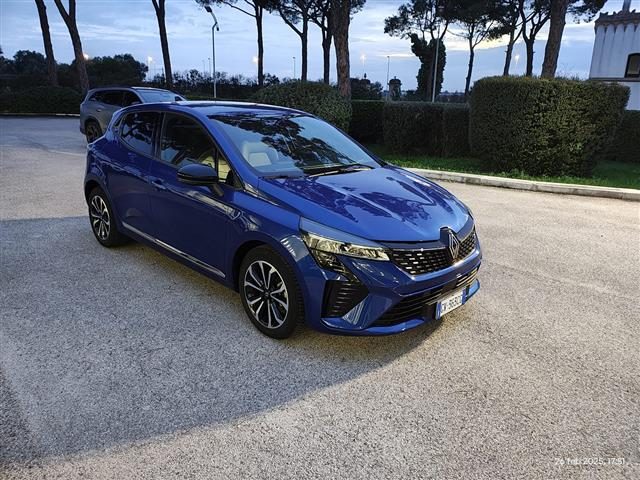 Renault Clio 5 Porte 1.0 TCe Techno usato a TARANTO
