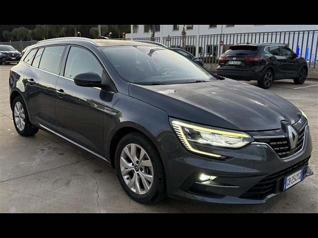 Renault Megane Sporter 1.6 E TECH Plug in Hybrid Business usato a TARANTO