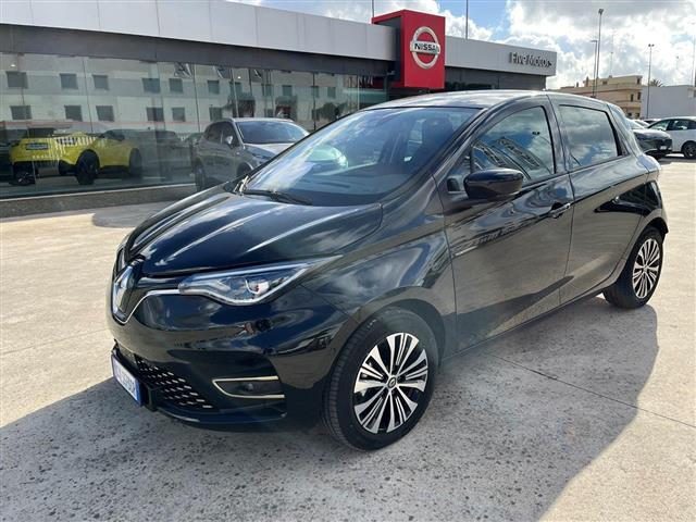 Renault ZOE Iconic R135 e shifter km 0 a TARANTO