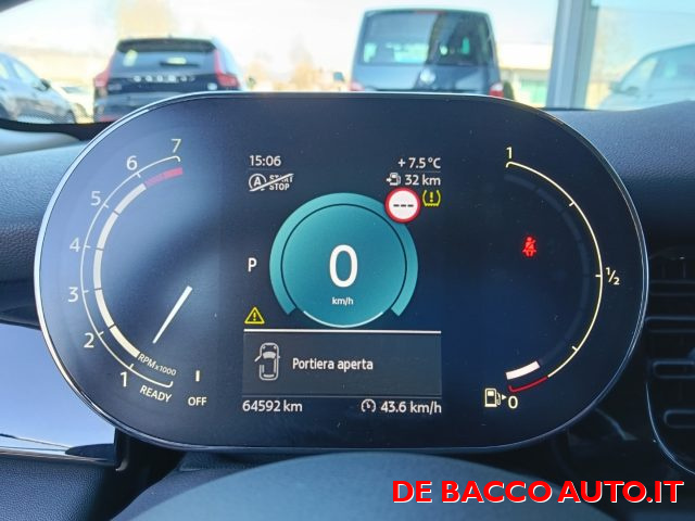 MINI Cooper 1.5 Essential 5 porte AUTOMATIC, del 2023, 64.500 km, in vendita a Feltre (BL)