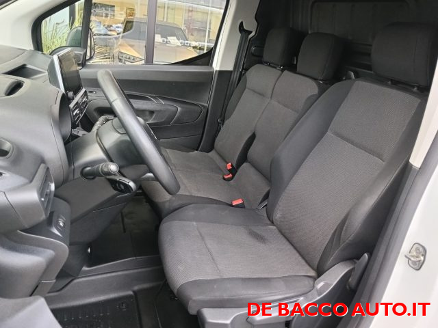 Citroen Berlingo BlueHDi 100 Van 3 posti + IVA (OK NEOPATENTATI), del 2020, 72.800 km, in vendita a Feltre (BL)