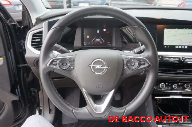 Opel Grandland 1.2 Turbo 12V 130 CV Business (OK NEOPATENTATI) usato a FELTRE