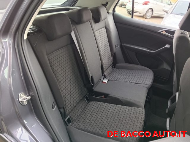 Volkswagen T-Cross 1.0 TSI 110 CV DSG Style OK NEOPATENTATI, del 2023, 84.500 km, in vendita a Feltre (BL)