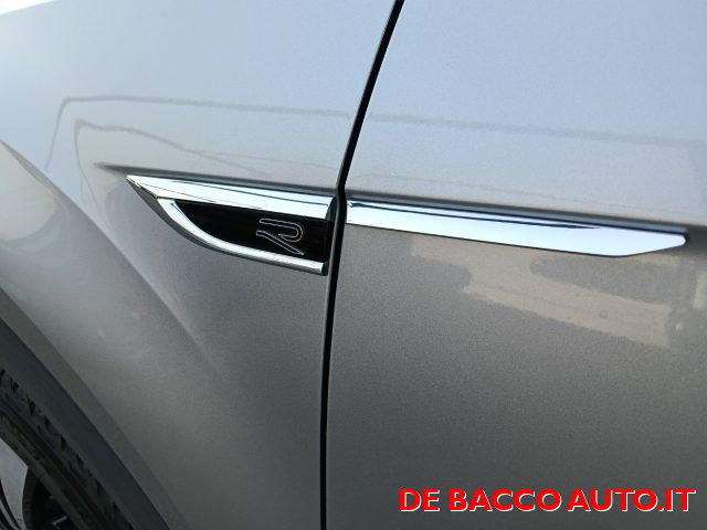 Volkswagen T-Roc 2.0 TDI SCR 150 CV DSG R-Line, del 2024, 39.950 km, in vendita a Feltre (BL)