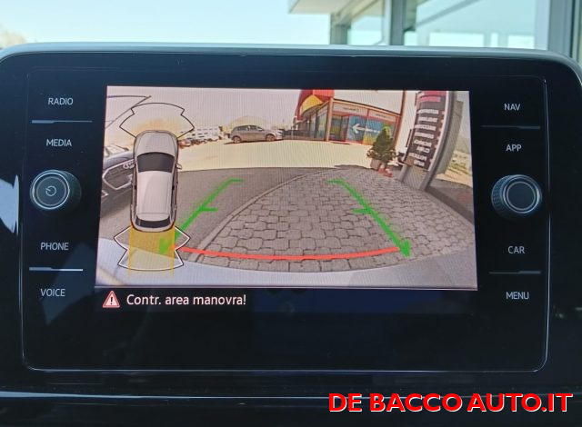 Volkswagen T-Roc 2.0 TDI SCR 150 CV DSG R-Line, del 2024, 39.950 km, in vendita a Feltre (BL)