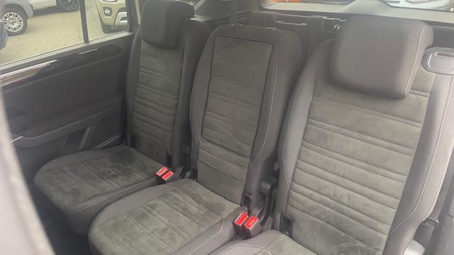 Volkswagen Touran 2.0 TDI 150cv Executive BlueMotion, del 2016, 143.000 km, in vendita a San Maurizio Canavese (TO)