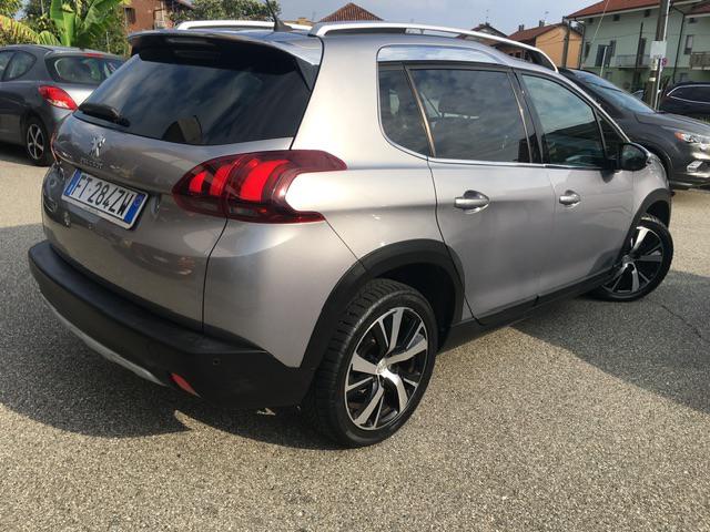 Peugeot 2008 1.2 130cv Allure - foto 2 di 4