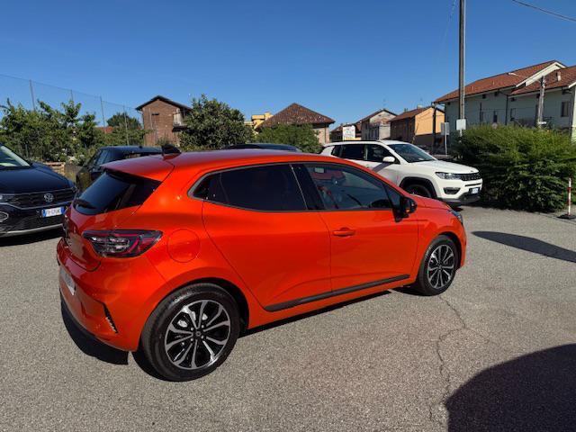 Renault Clio ECO-G 100cv Techno + Pack Winter *prezzo reale* - foto 2 di 4