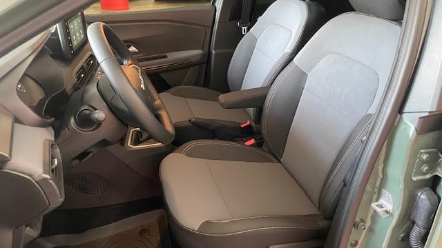 Dacia Jogger 1.0 TCe GPL 100cv 5p Extreme - foto 4 di 4