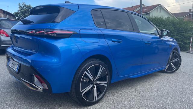 Peugeot 308 BlueHDi 130 EAT8 GT - foto 2 di 4
