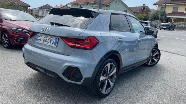 Audi A1 allstreet 30 TFSI Identity Contrast - foto 2 di 4