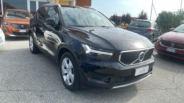 Volvo XC40 D3 AWD Geartronic Business Plus - foto 3 di 4