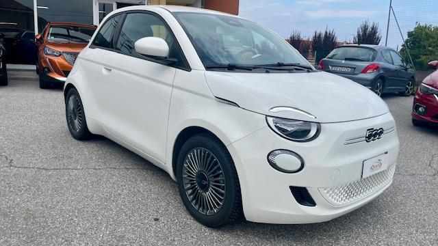 Fiat 500e Berlina 42 kWh Icon+ Navi *PERFETTA* - foto 3 di 4