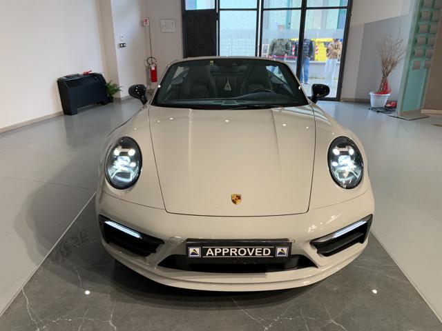 Porsche 911 Carrera Cabriolet - foto 3 di 4