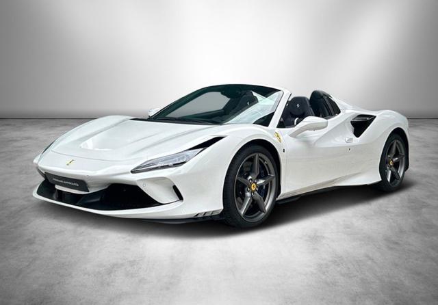 Ferrari F8 Spider "SPEDIZIONE SU RICHIESTA IN TUTTO IL MONDO" usato a AGLIANA