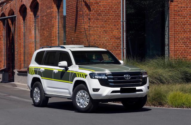 Toyota Land Cruiser 300 GXR Protezione Speciale VR9 usato a AGLIANA