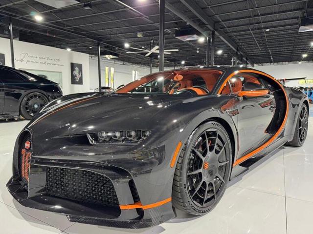 Bugatti Chiron CHIRON PUR SPORT W16 1500HP "1 OF 60" FULL CARBON - foto 3 di 4