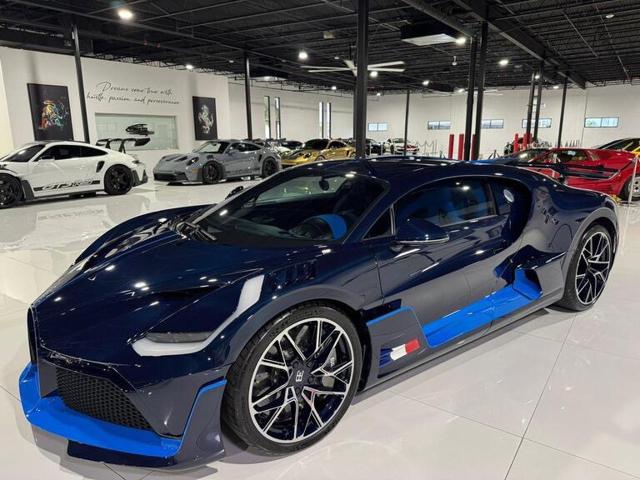 Bugatti Divo DIVO 8.0 W16 1500 HP "1 of 40 FOR THE WORLD" usato a AGLIANA