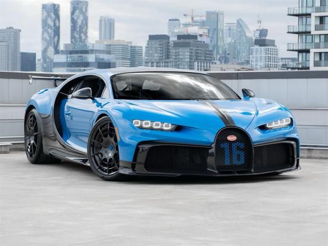 Bugatti Chiron CHIRON PUR SPORT 8.0 W16 1500HP "1 OF 60" usato a AGLIANA