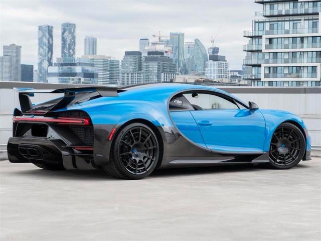 Bugatti Chiron CHIRON PUR SPORT 8.0 W16 1500HP "1 OF 60" - foto 3 di 4