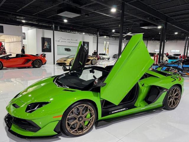 Lamborghini Aventador SVJ 6.5 V12 Roadster 6.5 W12 770HP "VERDE MANTIS" usato a AGLIANA