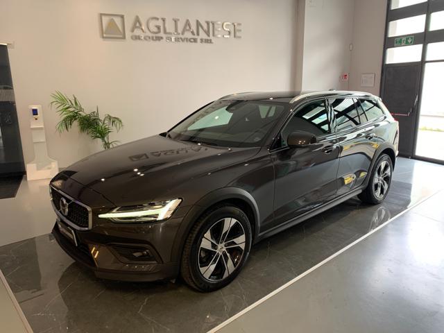 Volvo V60 Cross Country B4 (d) AWD automatico Ultimate usato a AGLIANA
